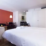 インサイド サンツ