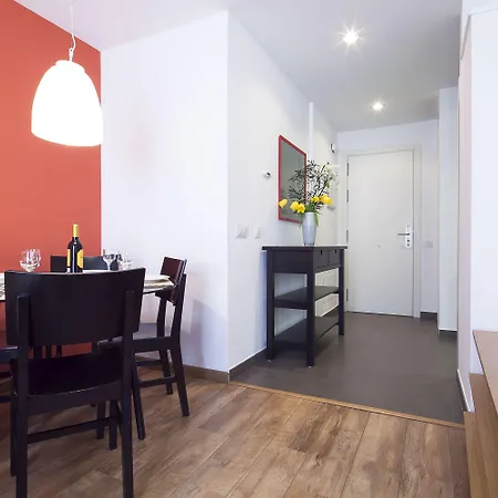 Inside Sants Apartman Barcelona