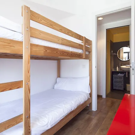 Inside Sants Apartman