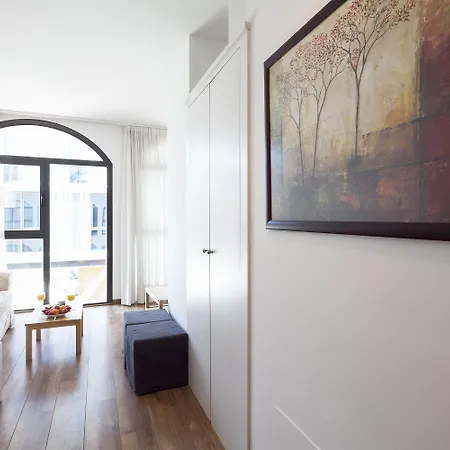 Inside Sants Apartman *