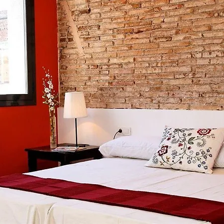 Inside Sants Apartament *