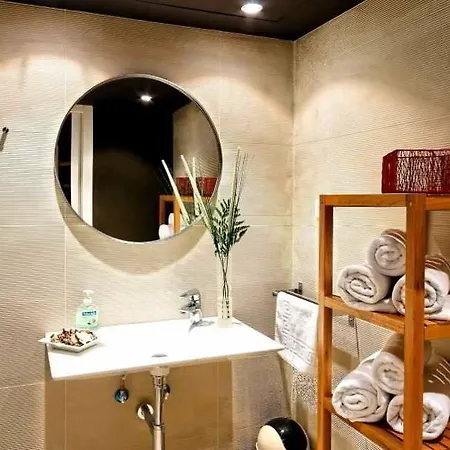 Inside Sants Apartament *
