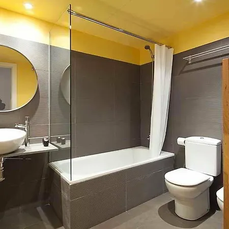 Inside Sants Apartament Barcelona